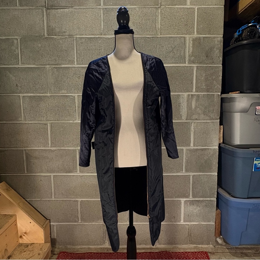 Newport Harbor trench coat for American Airlines. - Picture 11 of 16